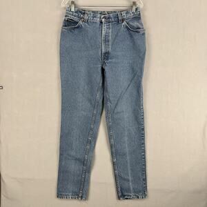 Vintage Levis Jeans Womens 30 Medium Wash High Rise Tapered Leg Regular Denim
